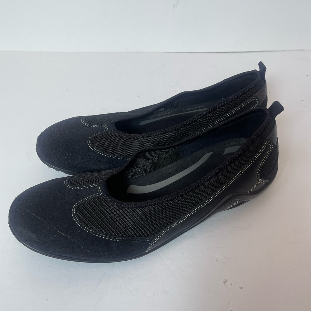 Ecco Black Flats with Contrast Stitching